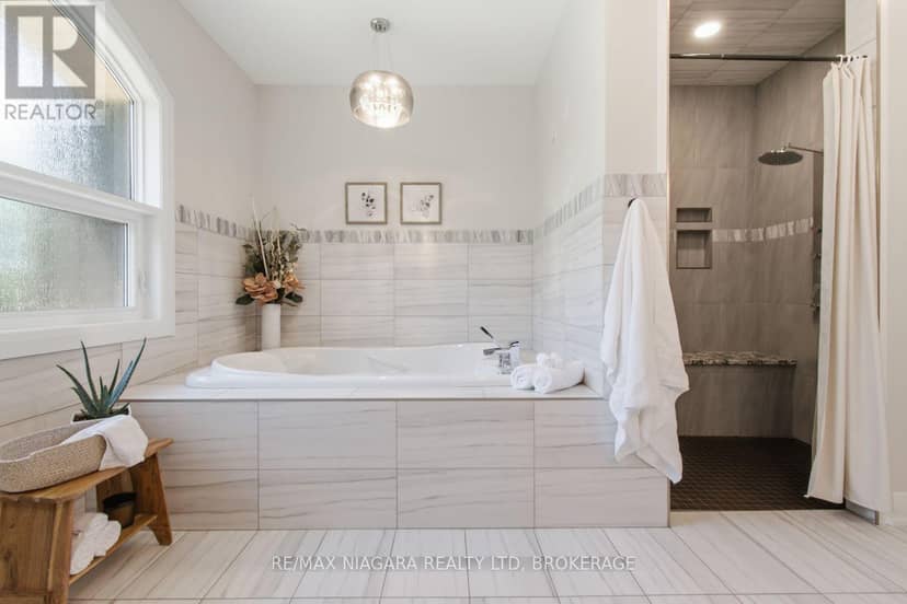 2439 Miller Road — photo 15 of 40