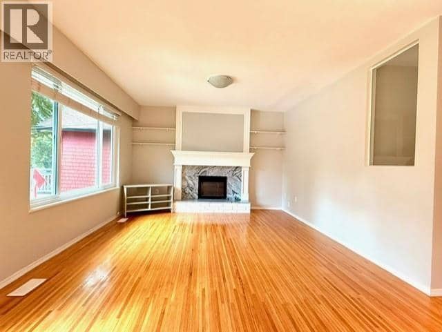 Upper 3444 CHURCH, North Vancouver, photo 4