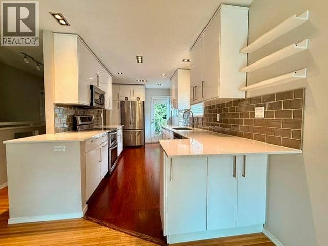Upper 3444 CHURCH, North Vancouver, photo 7