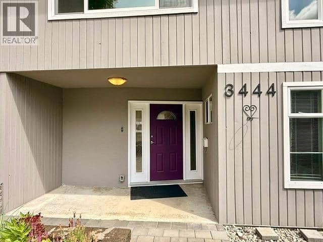 Upper 3444 CHURCH, North Vancouver, photo 2