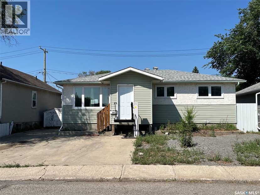 344 Wascana STREET — photo 1 of 28
