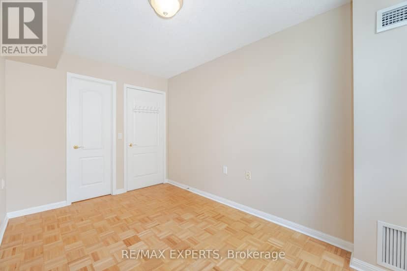 216 - 2502 Rutherford Road — photo 32 of 40