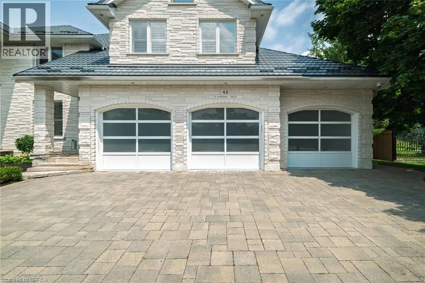 44 ST ANDREW'S Drive — photo 6 of 40