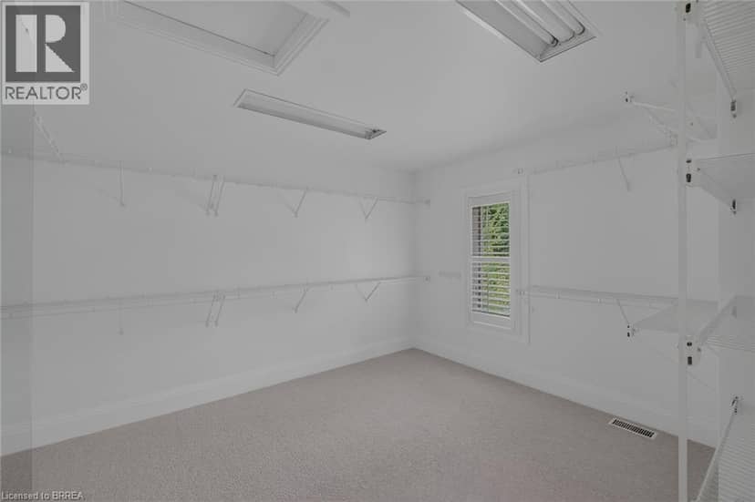 44 ST ANDREW'S Drive — photo 33 of 40
