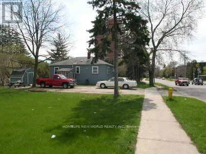 4240* Lawrence Avenue — photo 2 of 6