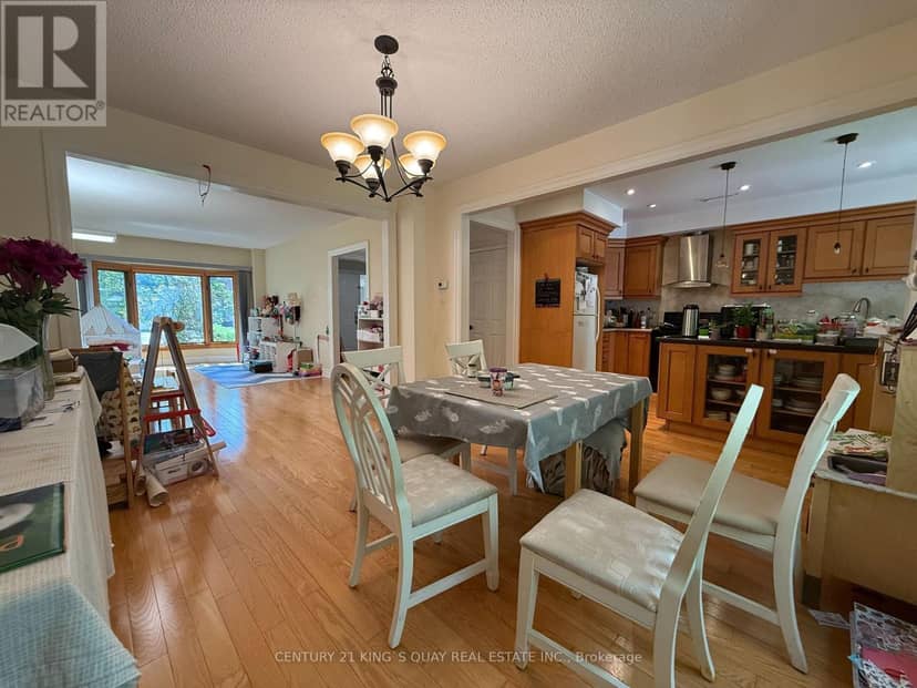 412 Freeman Crescent — photo 8 of 31