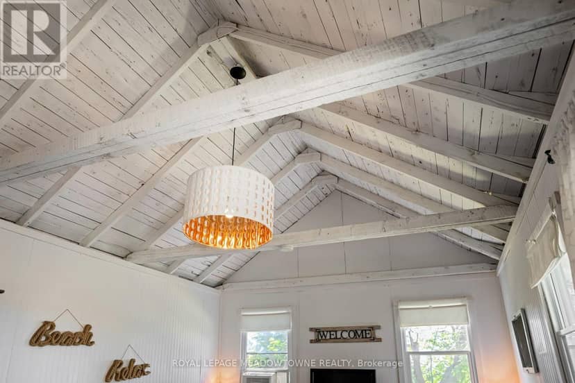 105 5th Avenue S — photo 15 of 40