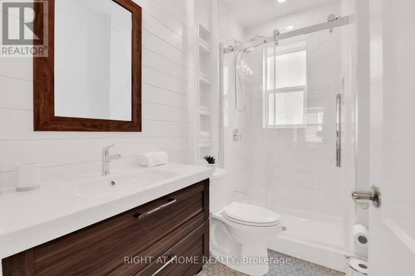 1379-1381 Pierre Avenue — photo 27 of 35