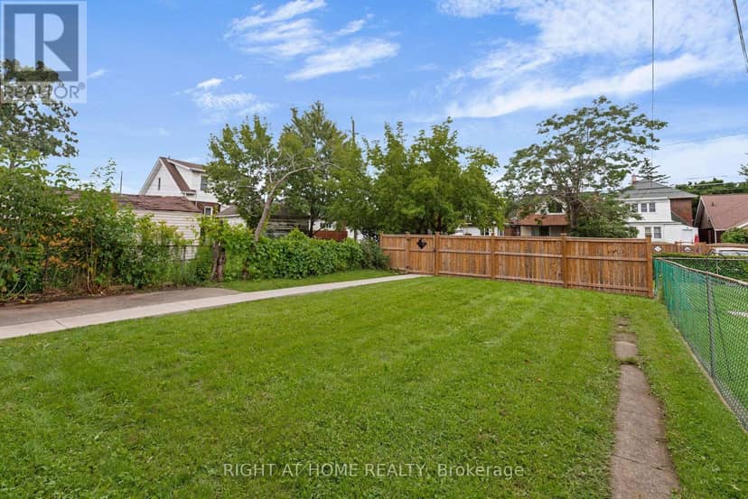 1379-1381 Pierre Avenue — photo 35 of 35