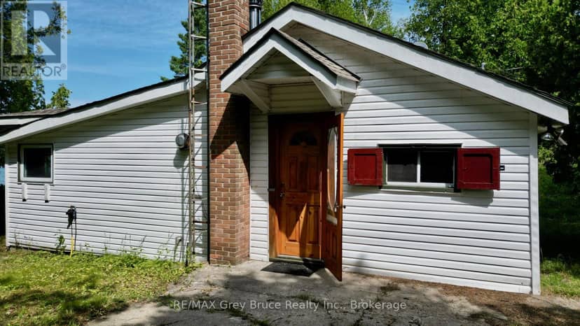 123 Fowlie Road — photo 9 of 40