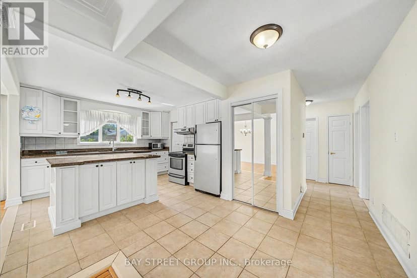 32 Alanadale Avenue — photo 10 of 40