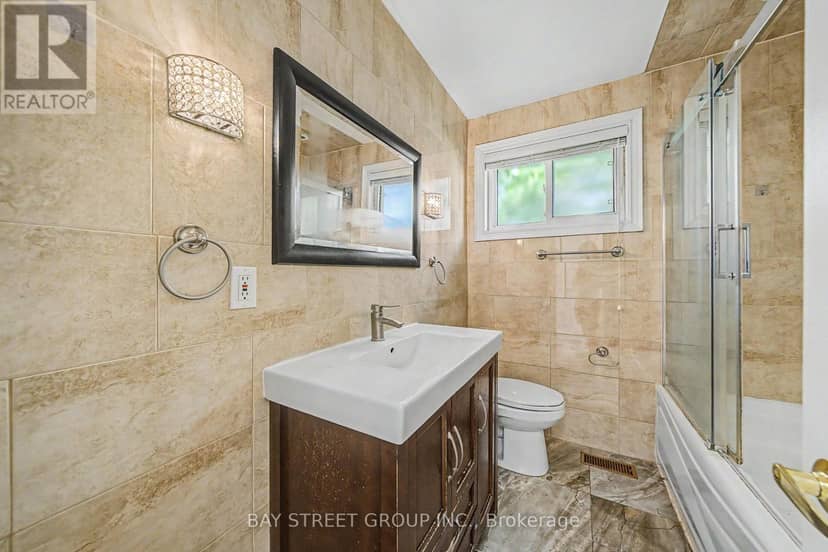 32 Alanadale Avenue — photo 17 of 40