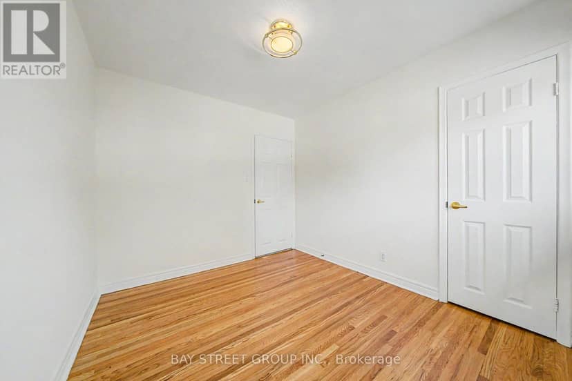 32 Alanadale Avenue — photo 19 of 40