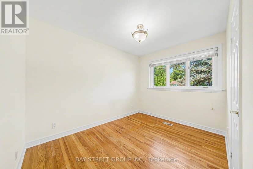 32 Alanadale Avenue — photo 20 of 40