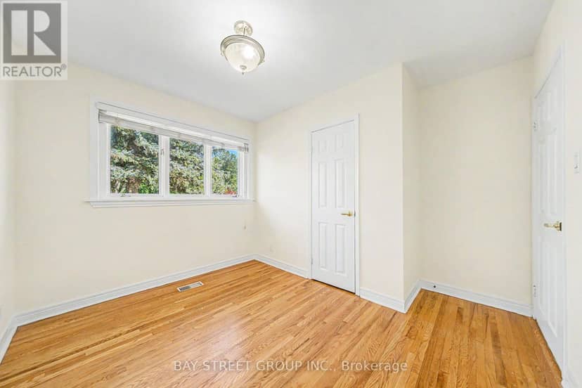 32 Alanadale Avenue — photo 21 of 40