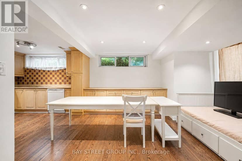 32 Alanadale Avenue — photo 26 of 40