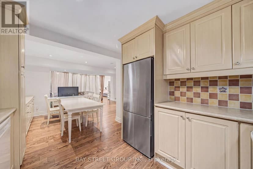 32 Alanadale Avenue — photo 27 of 40