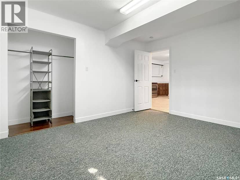 161 5th AVENUE NE — photo 12 of 29