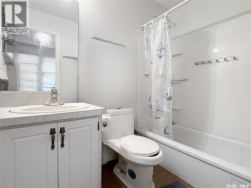 161 5th AVENUE NE — photo 18 of 29