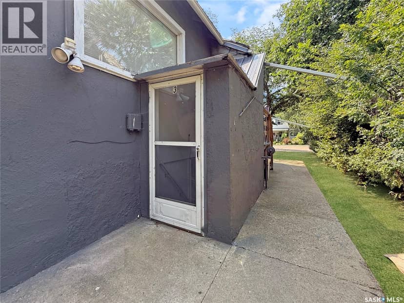 161 5th AVENUE NE — photo 19 of 29