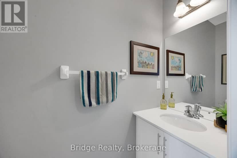 892 Sobeski Avenue — photo 10 of 40