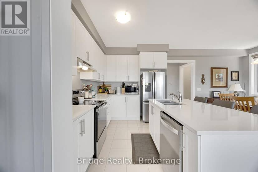 892 Sobeski Avenue — photo 18 of 40