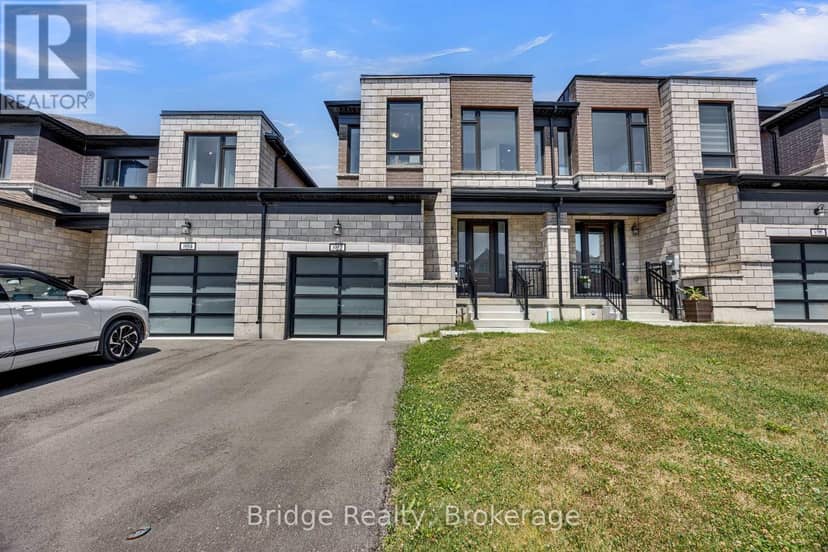 892 Sobeski Avenue — photo 4 of 40