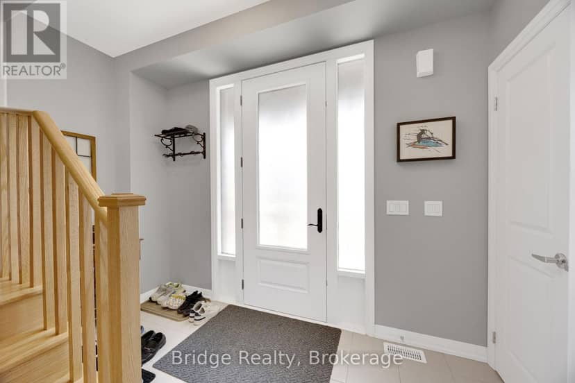892 Sobeski Avenue — photo 8 of 40