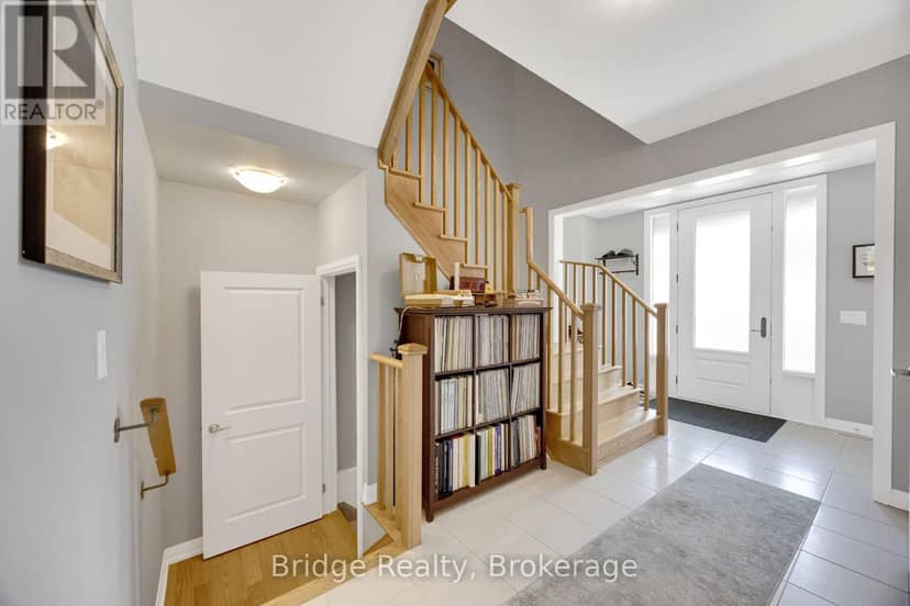 892 Sobeski Avenue — photo 9 of 40