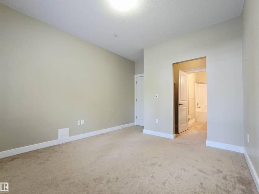 #21 11518 76 AV NW — photo 29 of 40