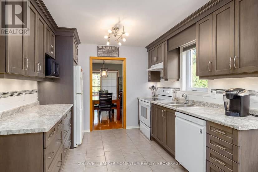 212 Livingston Avenue — photo 12 of 40