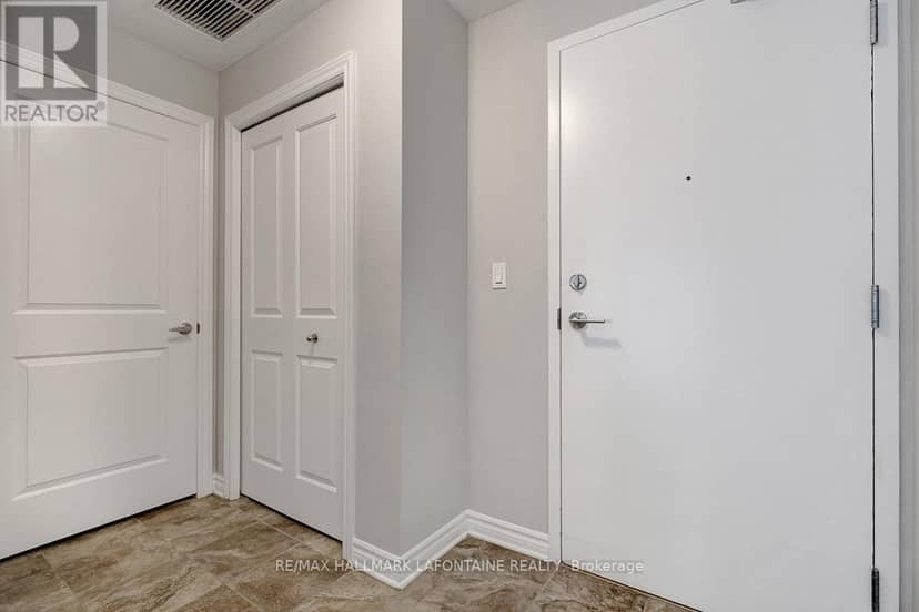 114 - 120 Prestige Circle — photo 6 of 35