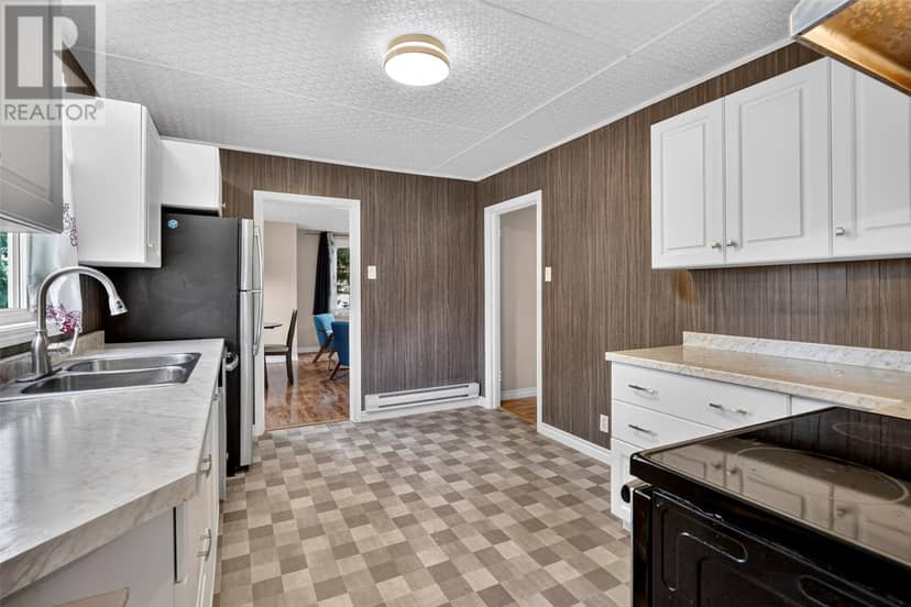 253 Water Street — photo 7 of 28