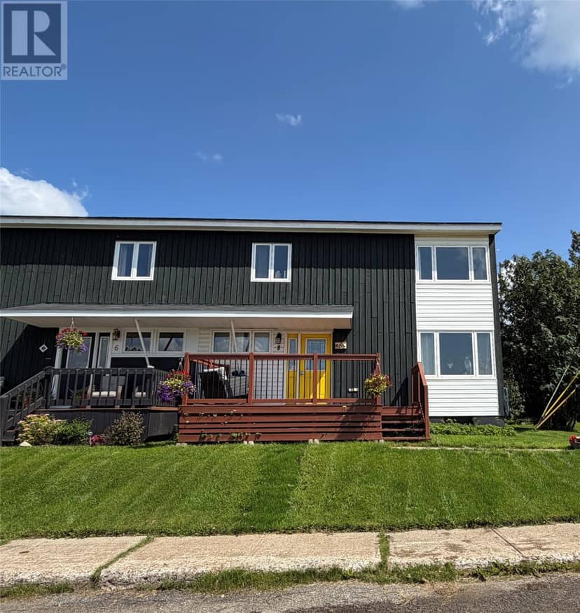 8 Banting Avenue, Wabush