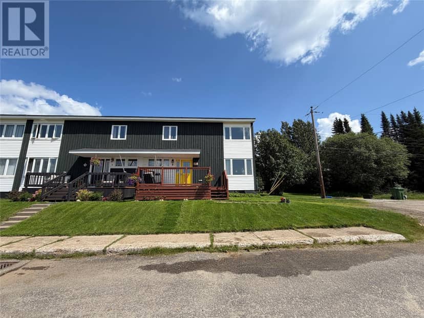 8 Banting Avenue, Wabush, photo 3