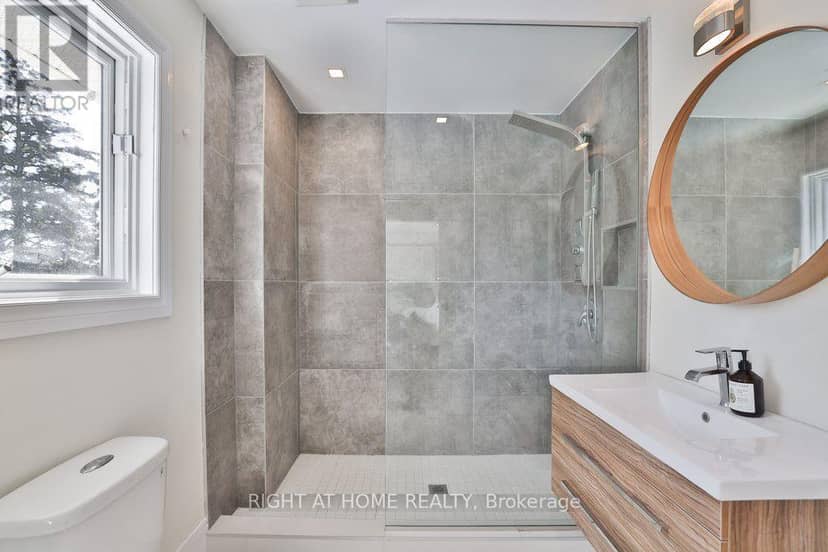 471 Country Club Crescent — photo 32 of 40