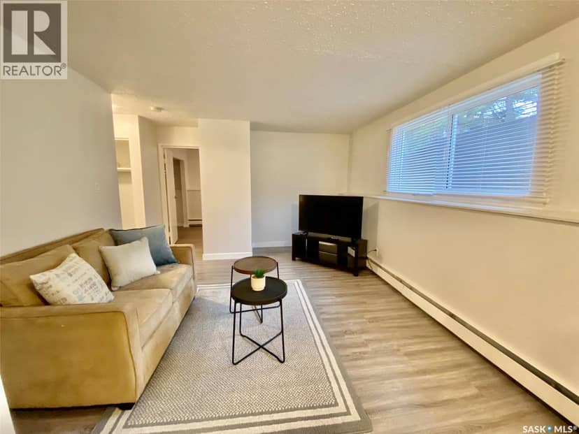 81 Dunfield CRESCENT — photo 1 of 31