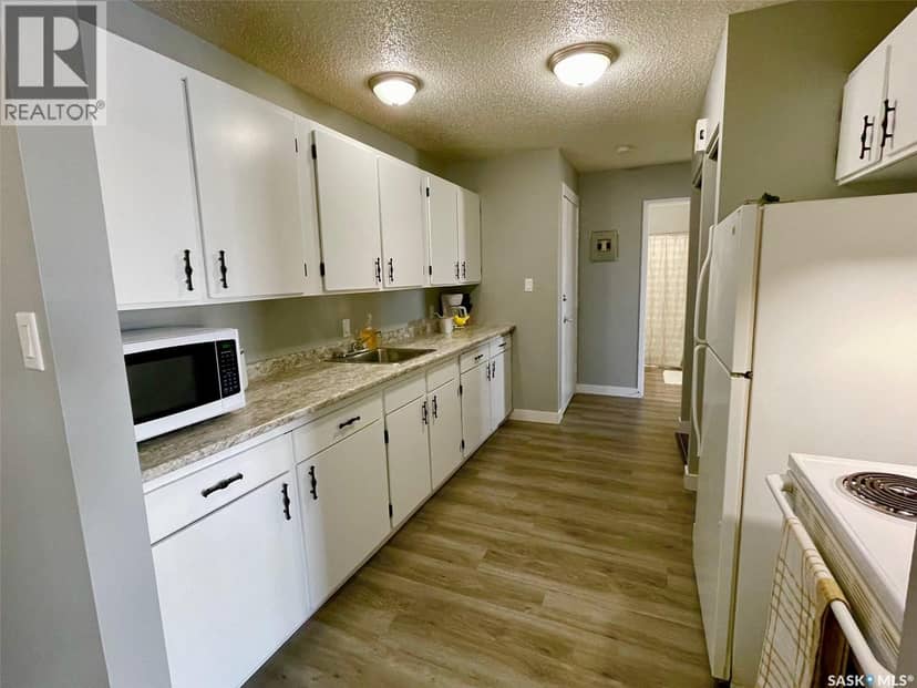 81 Dunfield CRESCENT — photo 10 of 31
