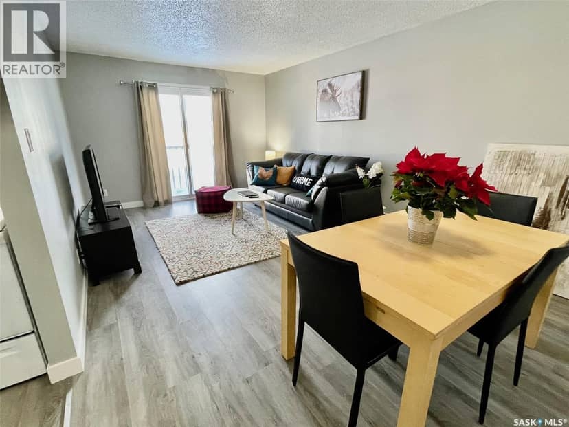 81 Dunfield CRESCENT — photo 8 of 31