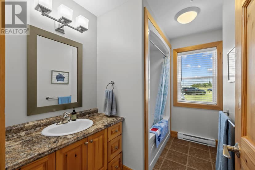 31 Landing Drive — photo 15 of 40