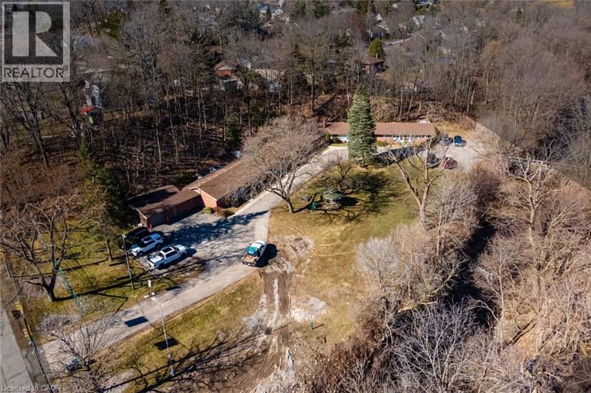 50 CREIGHTON Road — photo 11 of 24