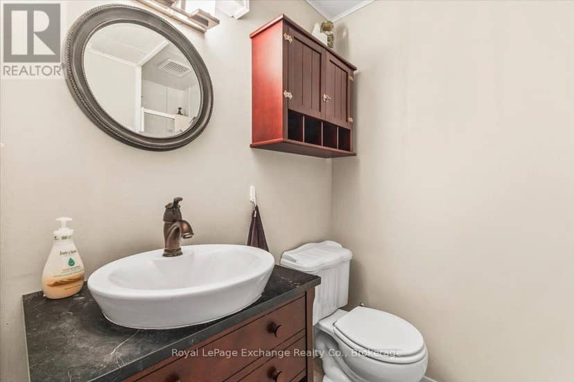 377 Princes Street S — photo 21 of 36