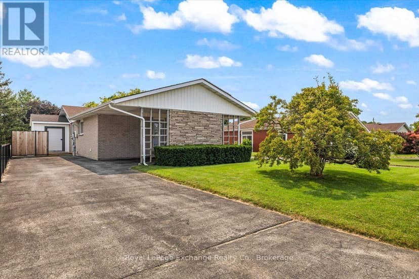 377 Princes Street S — photo 4 of 36