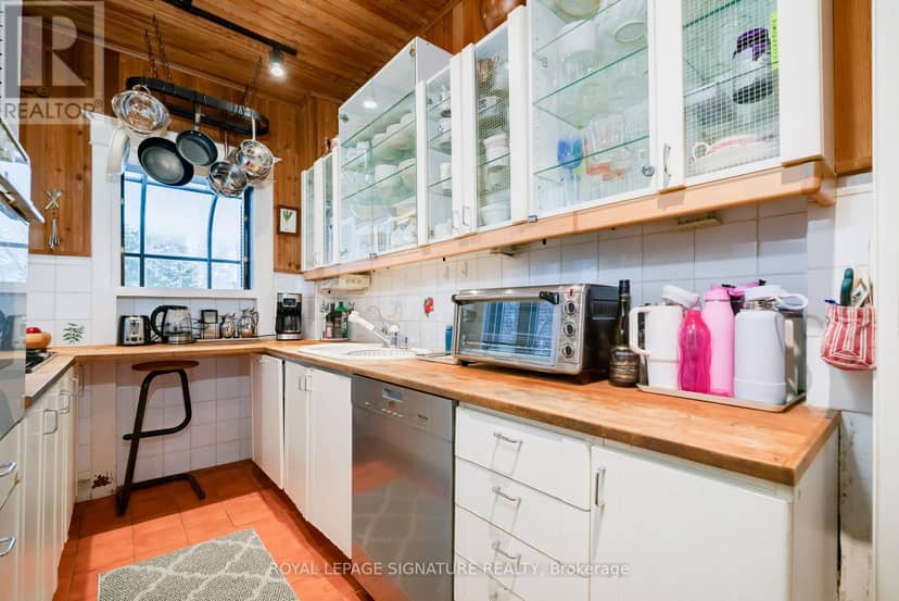1089 Mt Pleasant Road, Toronto, photo 8
