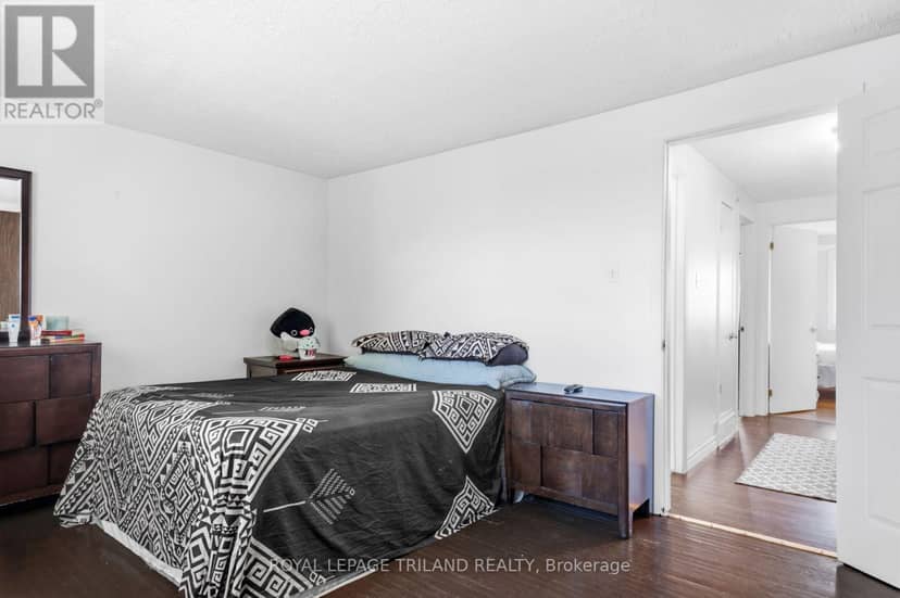 30 - 775 Osgoode Drive — photo 16 of 30
