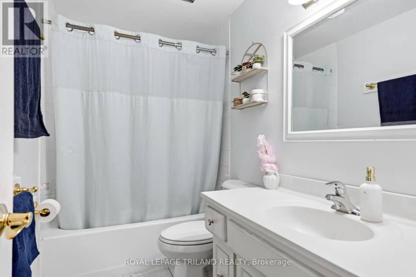 30 - 775 Osgoode Drive — photo 17 of 30