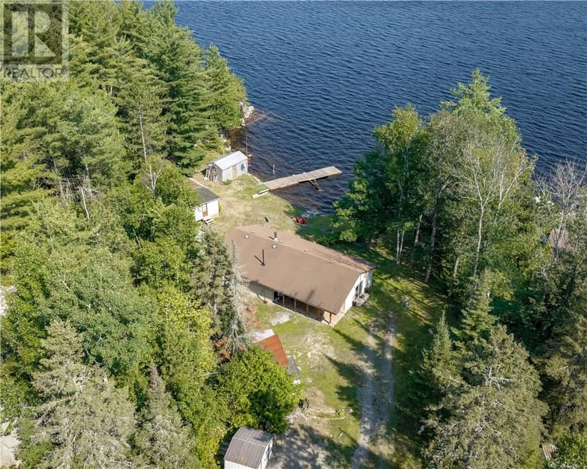 1433 West Bay Road, Capreol, photo 2