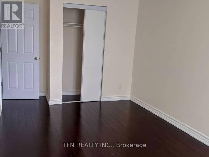 67 - 121 L'amoreaux Drive — photo 10 of 12