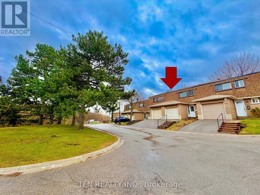 67 - 121 L'amoreaux Drive — photo 3 of 12