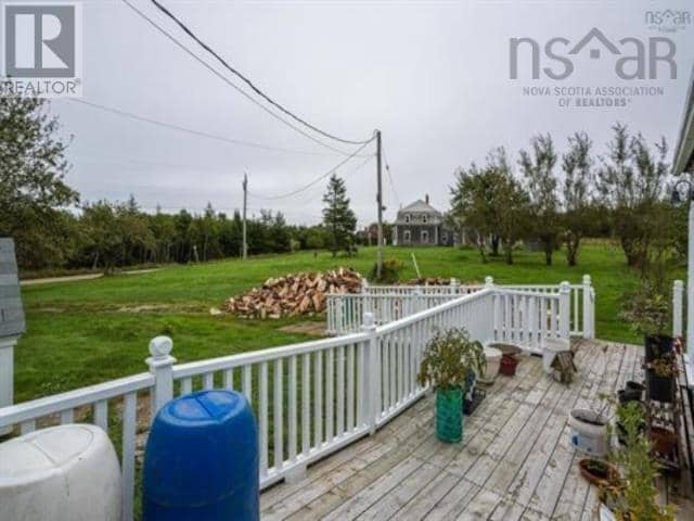 171 Round Bay Ferry Road — photo 10 of 40